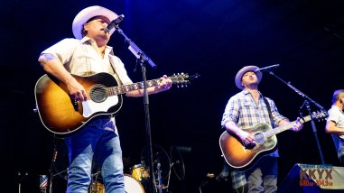 Randy Rogers and Wade Bowen - July 20, 2019. (photos Johnnie Walker)