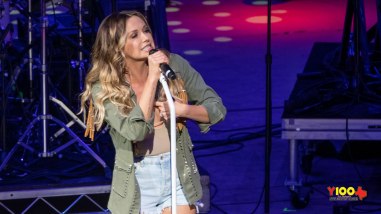 Carly Pearce & Michael Ray live at the San Antonio Rodeo - February 8, 2020 (photos Johnnie Walker)